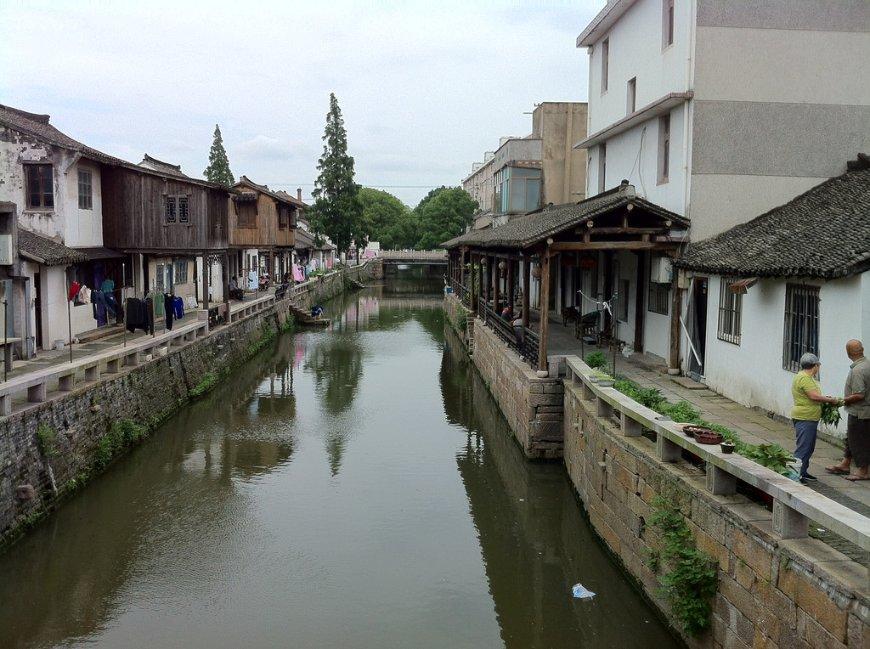 藏红花具有多种功效,如活血化瘀、调经止痛、舒肝解郁等